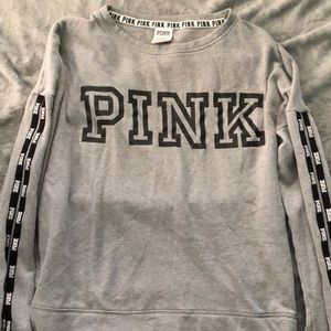 Women’s XS long sleeved shirt